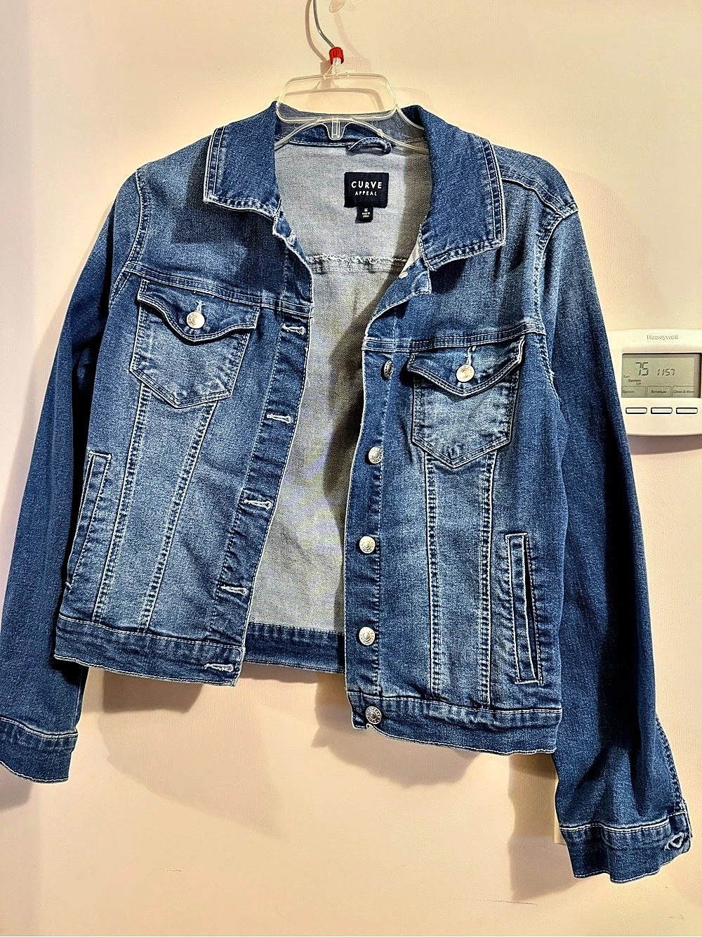 Curve Appeal Women's Denim Jacket Size Medium Like New